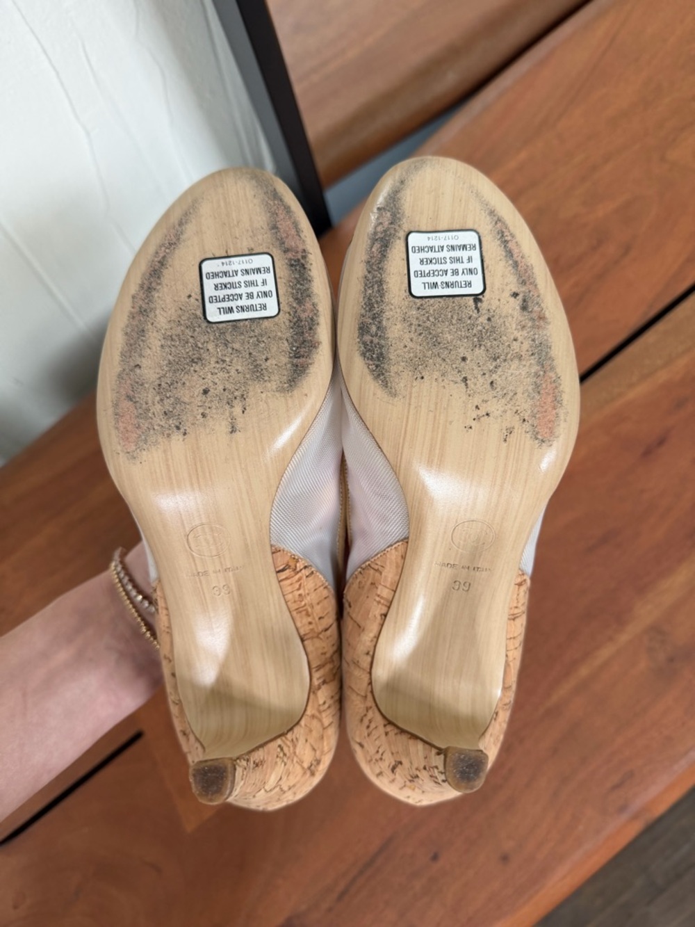 Chanel Cork & Mesh Cap Toe Pumps size 39 - Picture 3 of 6